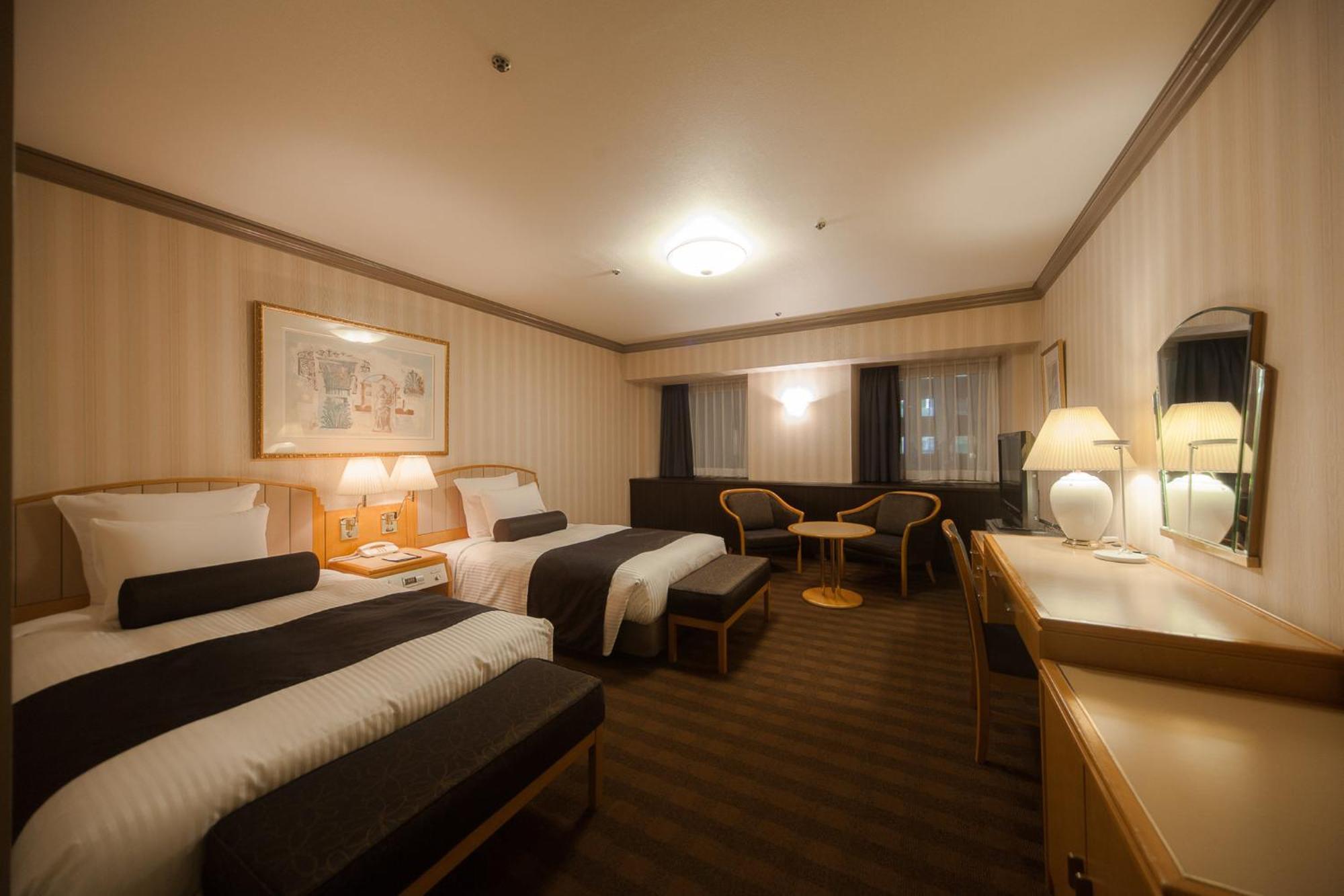 Ana Crowne Plaza Matsuyama By Ihg Hotel Exterior photo