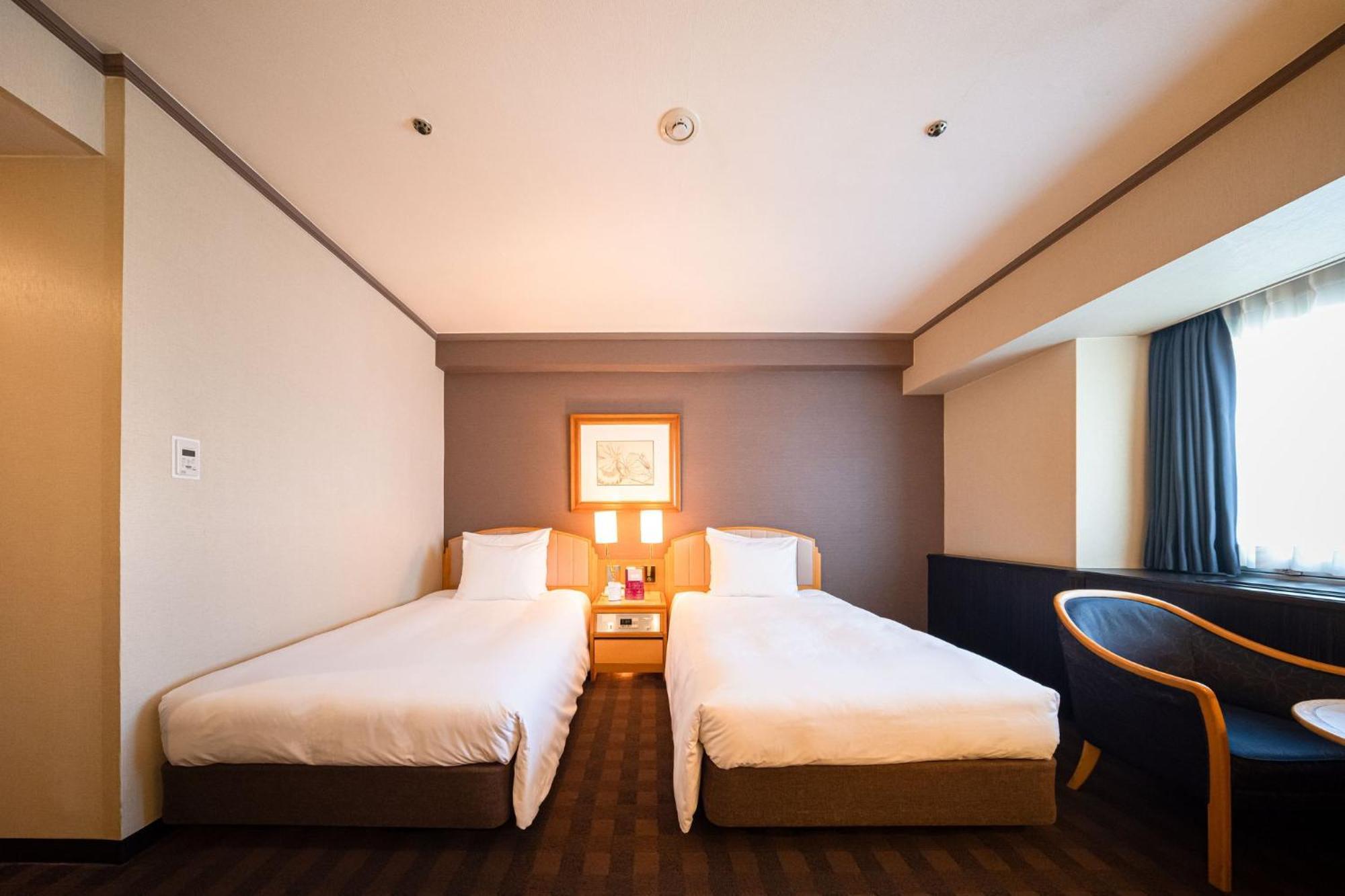 Ana Crowne Plaza Matsuyama By Ihg Hotel Exterior photo