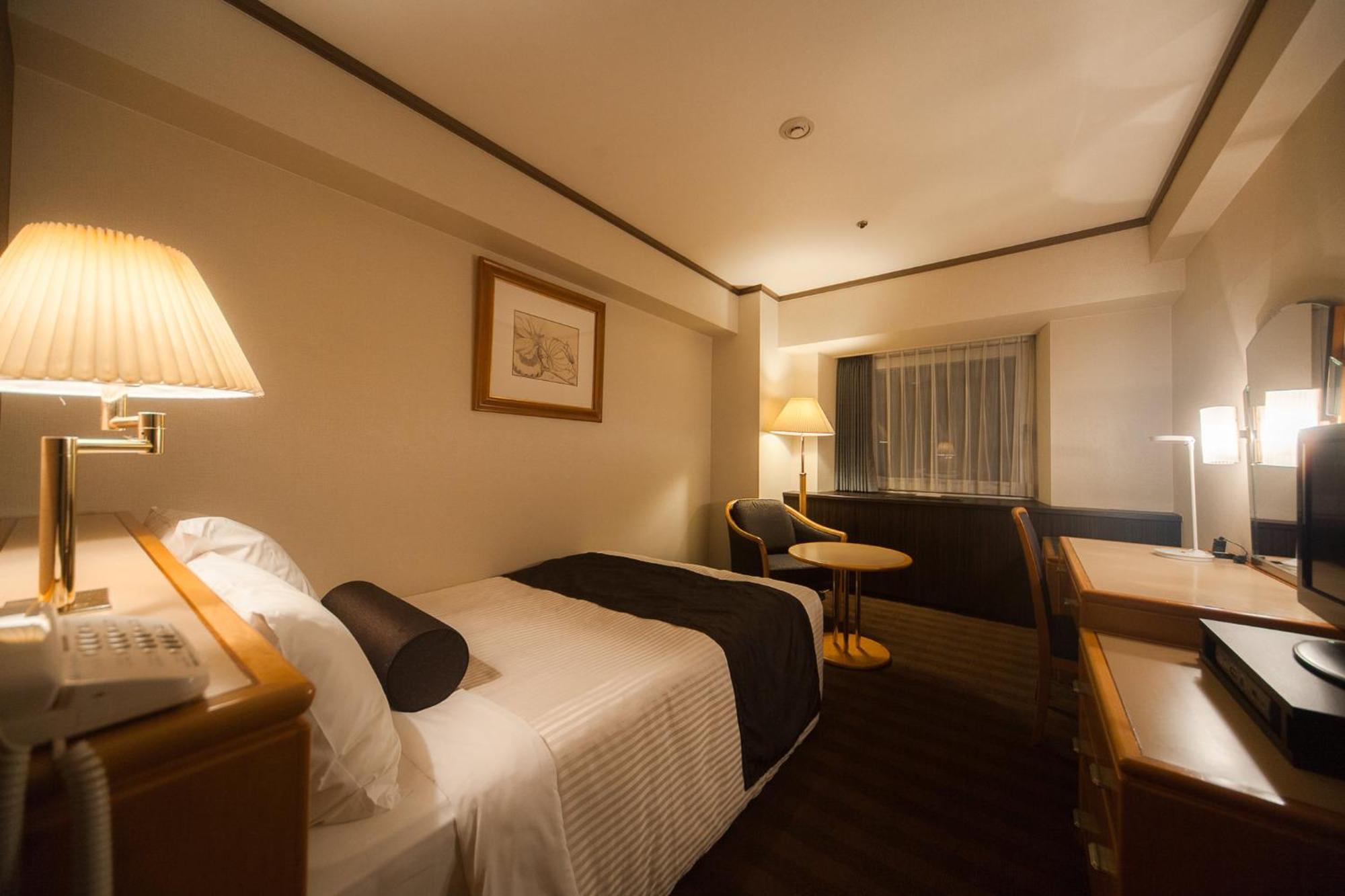 Ana Crowne Plaza Matsuyama By Ihg Hotel Exterior photo