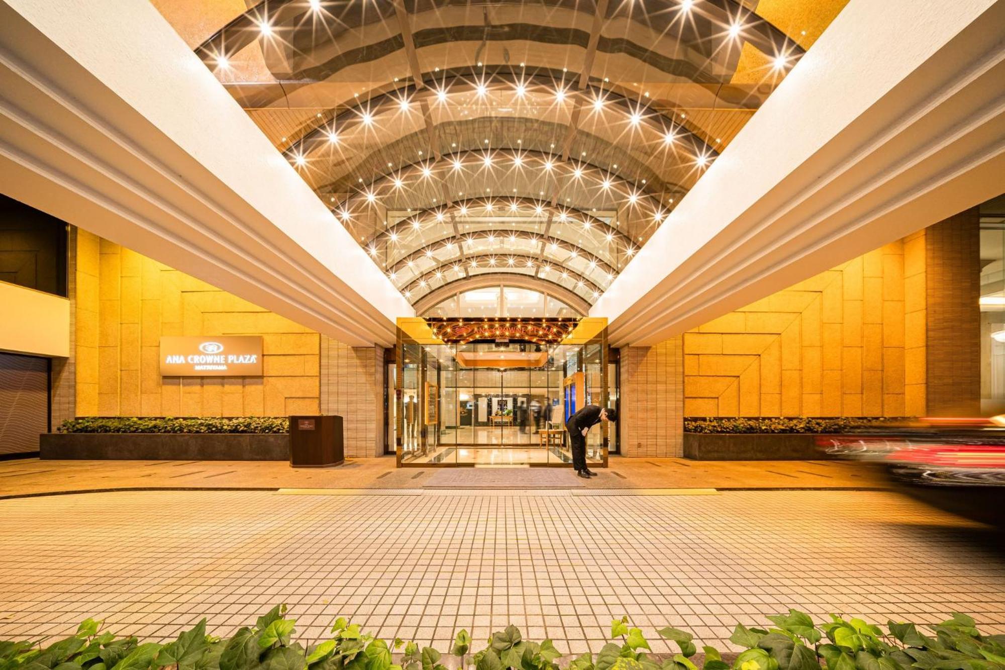 Ana Crowne Plaza Matsuyama By Ihg Hotel Exterior photo