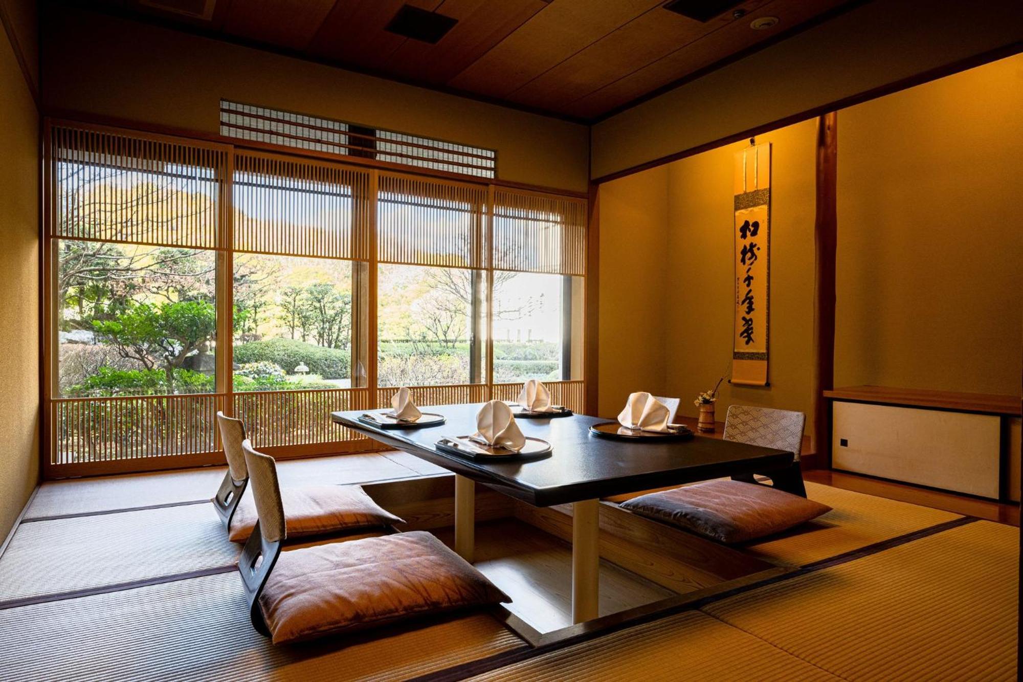 Ana Crowne Plaza Matsuyama By Ihg Hotel Exterior photo